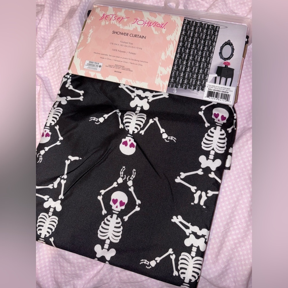 Skeleton shower curtain Betsey Johnson new with tag day of the dead cloth